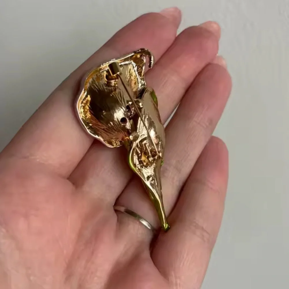 Calla Lily Blue Gold Brooch